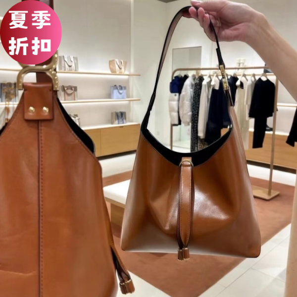 Chloe 小款亮面牛皮 Marcie Hobo流浪包  陶褐色 Chloé Hobo包, 亮面牛皮包, 陶褐色時尚, 金釘設計, 義大利手工