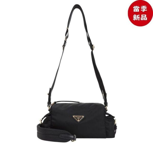Prada 2VH206 Explore Re-Nylon Hobo 多口袋肩背包 黑色 Prada,Explore,Re-Nylon,Hobo,尼龍肩背包,Prada包,機能包,多口袋包,2VH206、精品背包推薦、精品背包評價、精品背包價格、平行輸入、100%真品、專櫃真品保證、限時優惠、精品背包哪裡買
