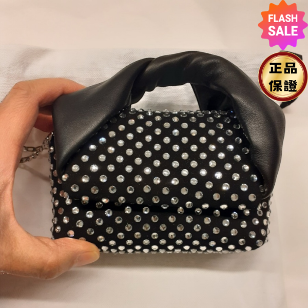 JW Anderson Crystal Nano Twister 水晶迷你包/卡包 JW Anderson, Crystal Nano Twister Bag, 黑色皮革, 義大利製造, 扭轉手柄, 實用設計, 時尚單品, 迷你包, 多功能穿搭
