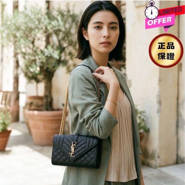 Saint Laurent YSL 600195 三種衍縫粒面壓紋皮革信封包    黑色及金色Logo Saint Laurent YSL 600195 三種衍縫粒面壓紋皮革信封包



黑色及金色Logo