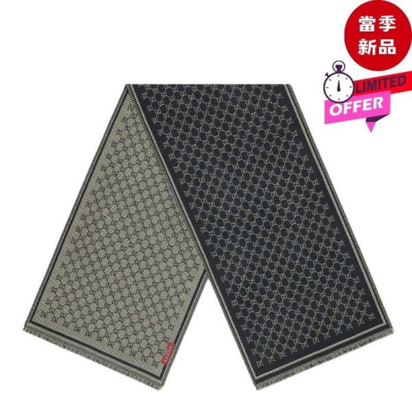 Gucci 836264 GG Wool Jacquard Scarf GG 羊毛緹花流蘇圍巾  深綠色／黑色 Gucci,Gucci GG Scarf,Gucci Wool Jacquard Scarf,Gucci圍巾,Gucci羊毛圍巾,Gucci GG圍巾,Gucci緹花圍巾,Gucci流蘇圍巾,Gucci老花圍巾,Gucci雙G圍巾,Gucci深棕色圍巾,Gucci米色圍巾,Gucci秋冬配件,義大利精品圍巾,836264 4G386 2079
