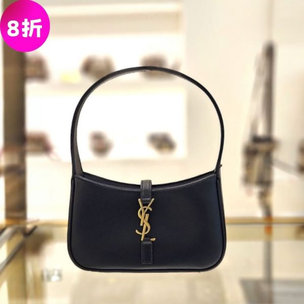 Saint Laurent 710318 YSL LE 5 A 7 光滑皮革迷你包  黑色 Saint Laurent Le 5 à 7迷你包,光滑小牛皮,YSL鉤扣設計,輕便奢華,百搭時尚。