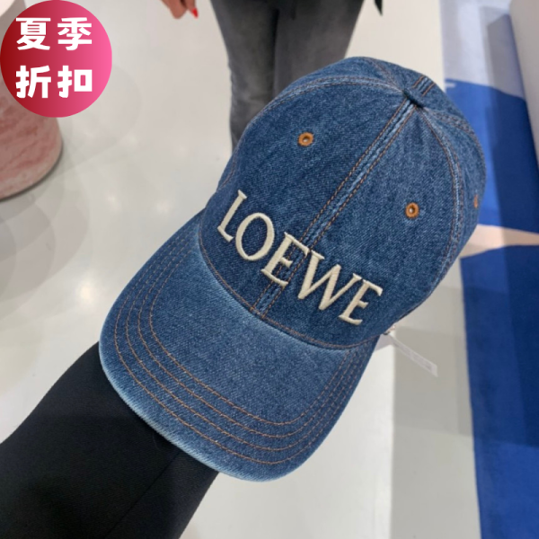 Loewe 刺繡 Logo 丹寧布棒球帽  牛仔藍 Loewe, 丹寧布, 鴨舌帽, 義大利製造, 時尚帽款, 2025夏日配件, 奢華設計, 高端頭飾, 丹寧藍帽, LOEWE刺繡