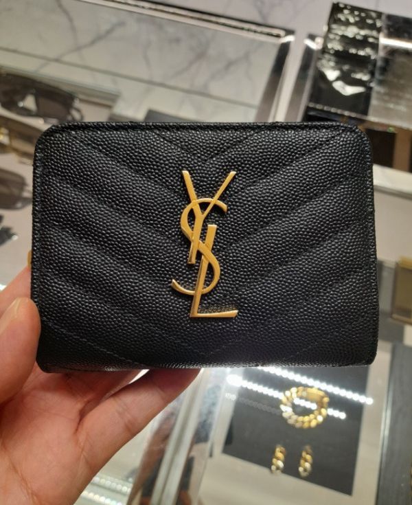 Saint Laurent YSL 668288   Cassandre Matelassé 荔枝皮短夾    黑色 Saint Laurent YSL 668288   Cassandre Matelassé 荔枝皮短夾    黑色