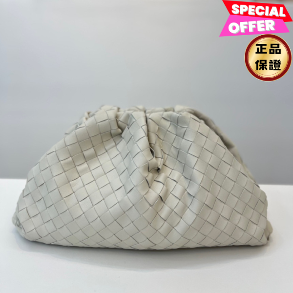 Bottega Veneta 576227 The Pouch  大款雲朵包  白色 Bottega Veneta, Intrecciato手拿包, 小牛皮, 義大利製造, 時尚單品