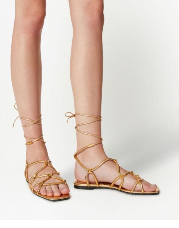 Valentino 女款 Rockstud 繫帶平底涼鞋    IT 35/36/37/38.5/39 
