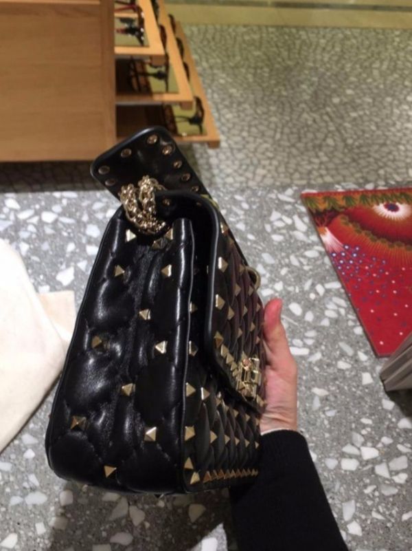 Valentino 小款 Spike 羊皮鉚釘包 黑色 