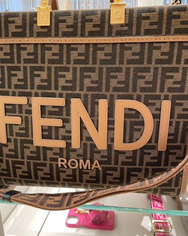 Fendi 8BH386 中款 FF緹花 Sunshine 包    棕色/附肩帶 Fendi 8BH386 中款FF緹花 Sunshine 包    棕色/附肩帶