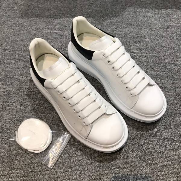 Alexander McQueen Oversized 男款厚底球鞋  黑色皮革尾/白色     IT 40 YSL COLLEGE學院包
