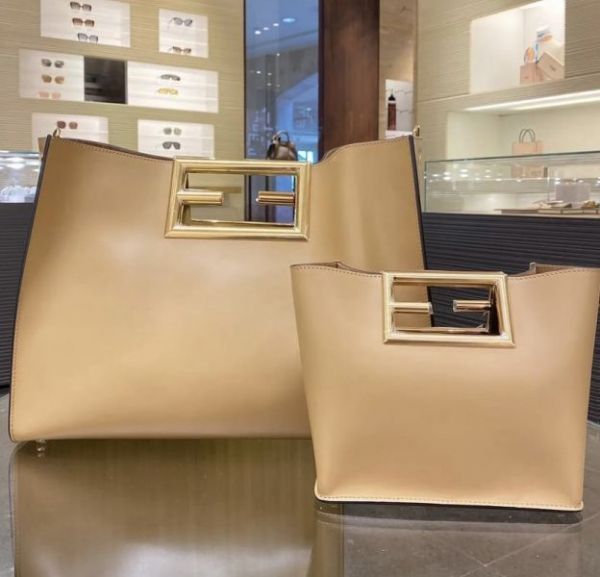 Fendi 8BS054 小牛皮 FF提把 Fendi Way 包   奶茶色 Fendi 8BS054 小牛皮 FF提把 Fendi Way 包   奶茶色