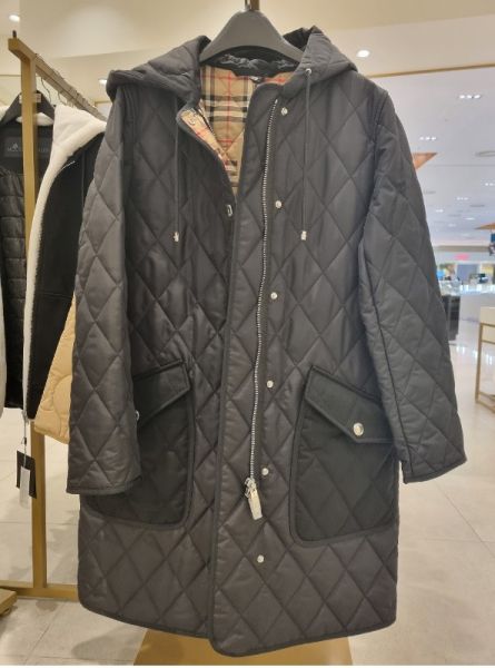 Burberry 80726701 女款溫控絎縫尼龍大衣  黑色  XS/S/M Burberry 80726701 女款溫控絎縫尼龍大衣