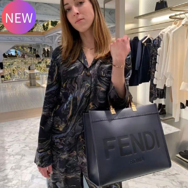 Fendi 8BH386 中款小牛皮 Sunshine 包    黑色/附肩帶 Fendi 8BH386 中款小牛皮 Sunshine 包
黑色/附肩帶