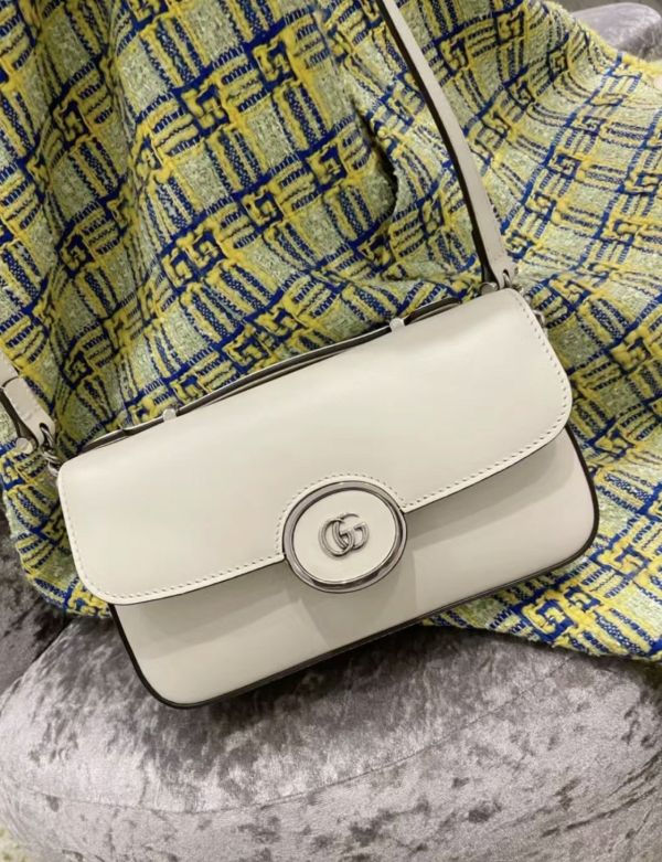 Gucci 739721 小款鏈帶 Petite GG包     白色 Gucci 739721小款鏈帶 Petite GG包 

白色