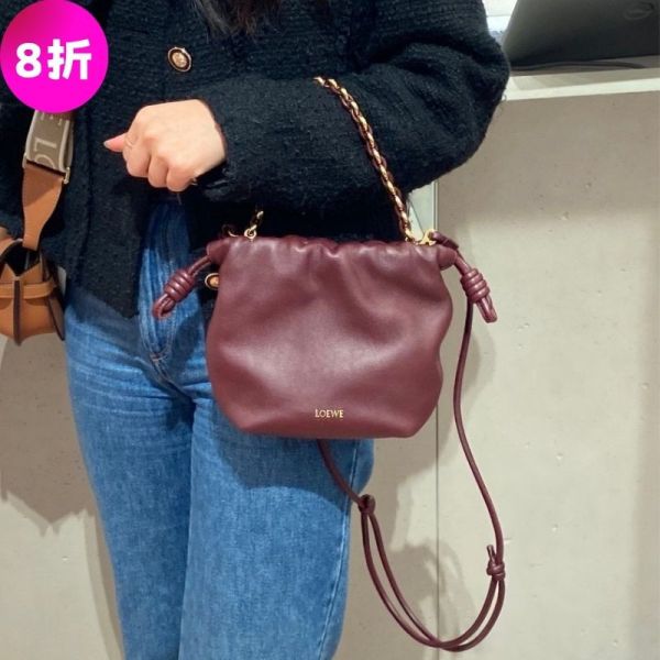 Loewe 柔軟 Nappa 小羊皮 迷你 Flamenco 包    深酒紅色 Loewe迷你包, Nappa小羊皮包, 多功能肩背包, 手拿包推薦, 深酒紅色包, 高端奢華包款。