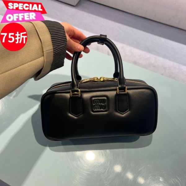Miu Miu 5BB142 小款 Arcadie 皮革包   黑色 Miu Miu Arcadie手袋, 皮革手挽包, Miu Miu肩背包, 輕襯墊包, 都市風格手袋, 時尚手挽包