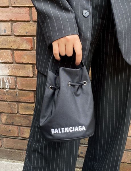 Balenciaga 656682 Wheel PVC 抽繩水桶包 XS     黑色 