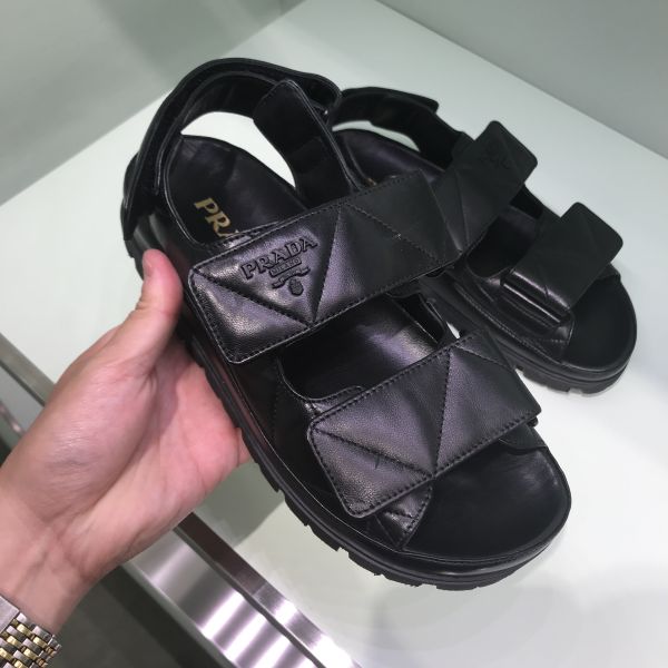 Prada 1X721M 女款加墊納帕軟皮涼鞋    黑色    IT 36/36.5/37/37.5/38 Prada 1X721M 女款加墊納帕軟皮涼鞋    黑色