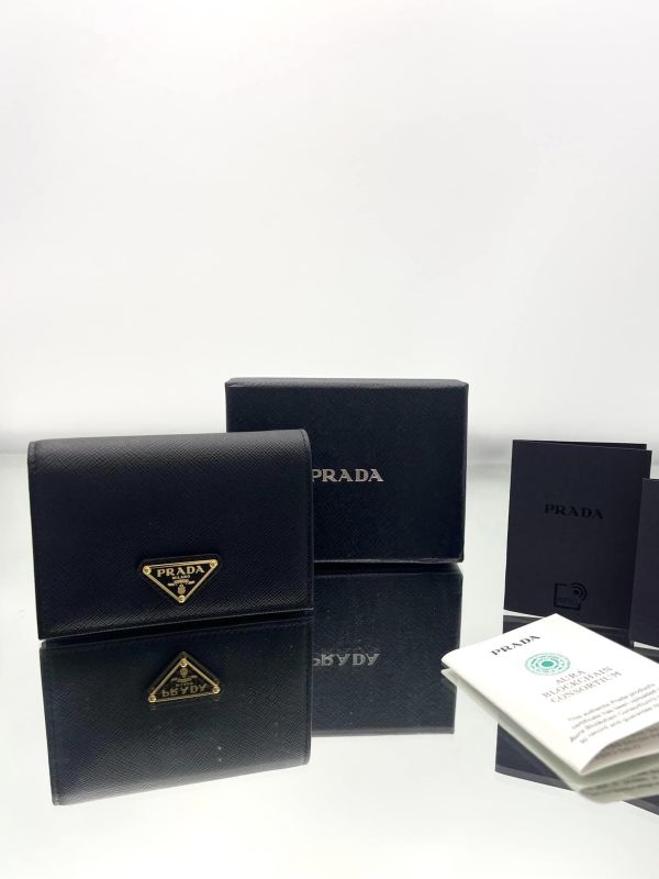 Prada  1MV021 Saffiano 短夾包   黑色 