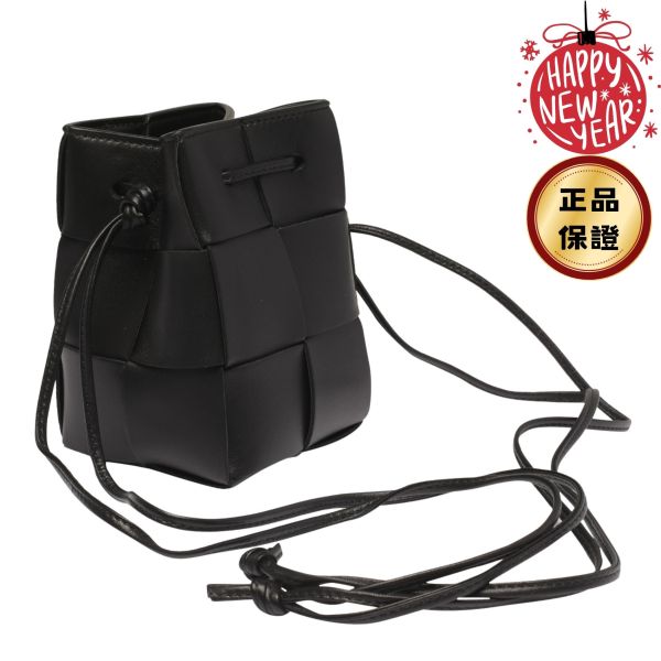 Bottega Veneta 680217 迷你 Bucket 包  黑色 Bottega veneta,Bucket包,迷你水桶包,Intreccio,小羊皮包,精品斜背包
