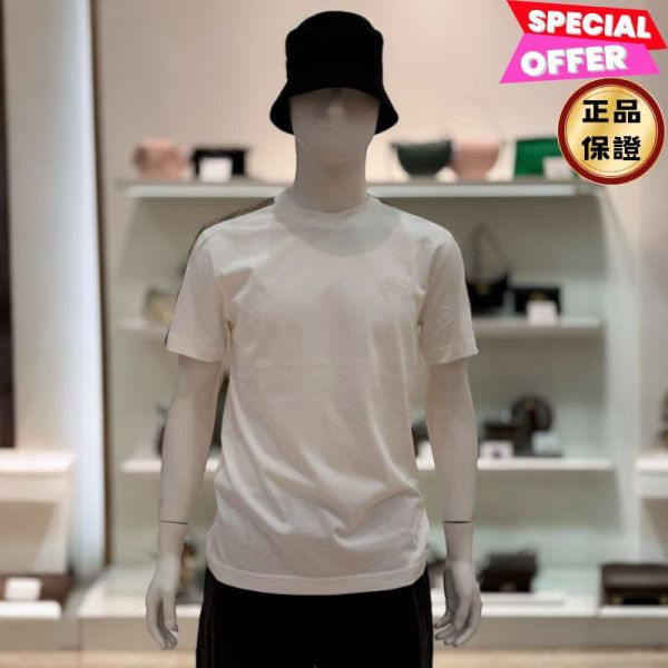 Burberry 81024511 男款EKD 棉質短袖 T-shirt 上衣  畫布白  S/M/L/XL/XXL Burberry T-shirt、騎士標誌上衣、EKD 印花、Burberry 棉 T、精品男裝、限量 T-shirt、Burberry 白 T、英國精品、時尚短袖、潮流穿搭、100% 真品、專櫃正品保證、平行輸入精品、Burberry 限量系列