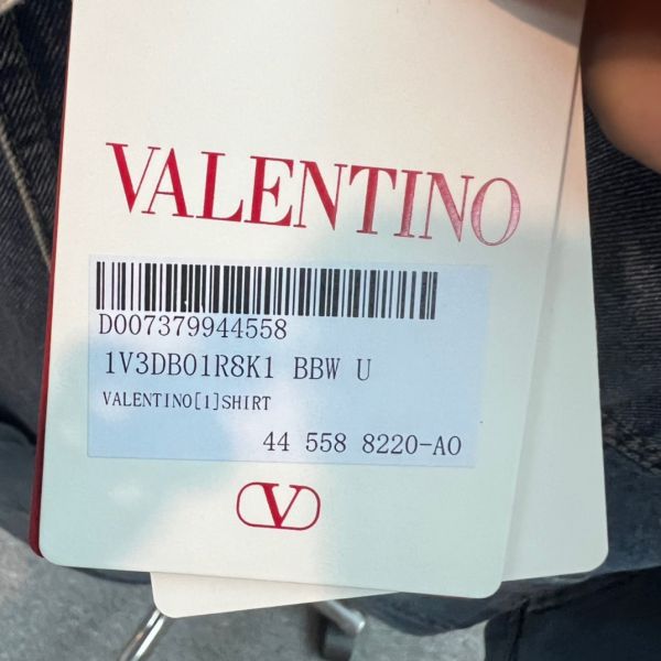 Valentino 男款大號 VLOGO 標誌性牛仔襯衫 上衣  IT46/48﻿ 