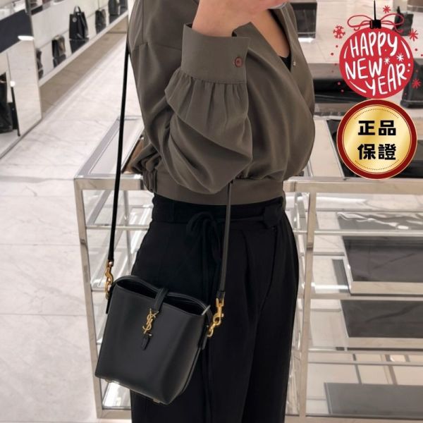 Saint Laurent 765870 LE 37 迷你亮面皮革水桶包   黑色 YSL LE 57包, 絎縫小羊皮肩背包, 古銅色金屬包, 名牌肩背包,  黑色奢華包款, 高端設計師包。