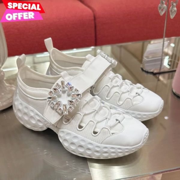 Roger Vivier Viv Run Light Trekky 增高7.5公分運動鞋  白色  EU 36/36.5/37/37.5//39 Roger Vivier運動鞋, Viv' Run Light鞋款, 水晶扣運動鞋, 義大利製布料運動鞋, 女性登山風運動鞋, 時尚舒適運動鞋, Roger Vivier時尚鞋履, 黑色拼接運動鞋, 高跟橡膠外底運動鞋