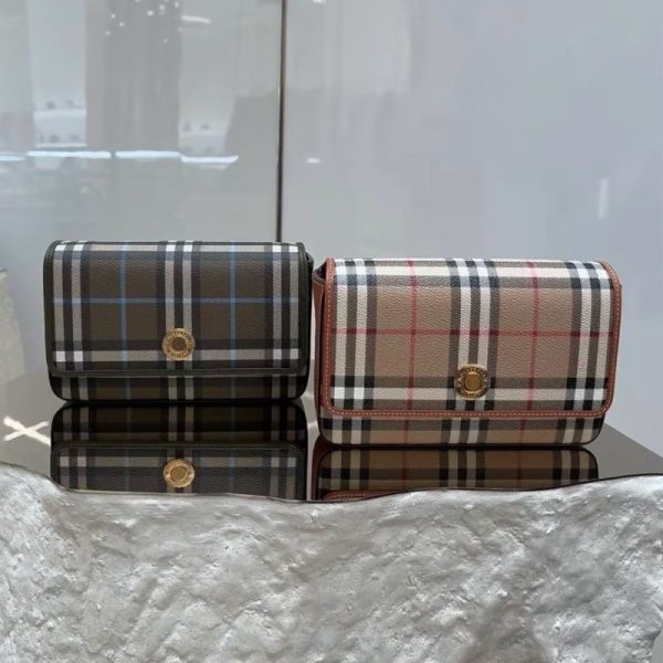 Burberry 80704211 Hampshire 包 典藏米色 