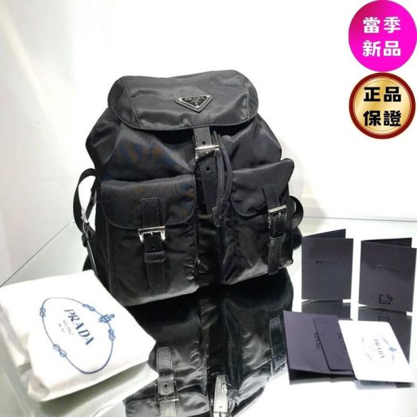 Prada 1BZ677 經典小款尼龍及皮革後背包    黑色 Prada 尼龍後背包, Saffiano 皮革後背包, 再生尼龍背包, 黑色經典後背包, 義大利製環保背包, 搪瓷三角標誌包, 永續時尚實用袋