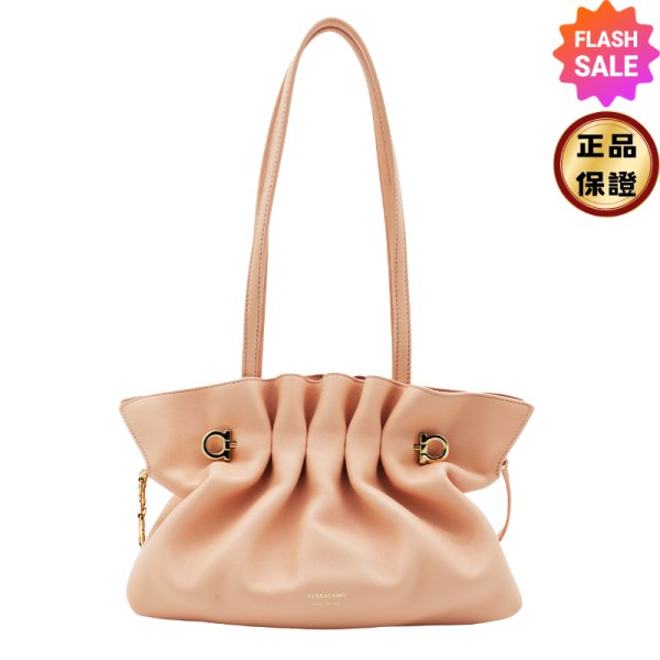 Ferragamo 219959 小款納帕皮Soft 包  粉色 Ferragamo單肩包,Ferragamo Soft-bag,Ferragamo Gancio包,粉色納帕皮包,義大利精品女包,Ferragamo母親節推薦,精品平行輸入,100%真品,小號肩背包推薦,限時精品優惠