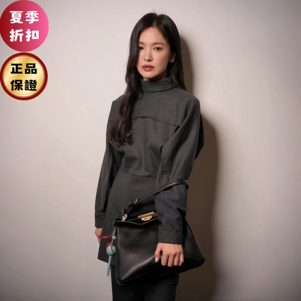 Fendi 8BN353 中款小牛皮 Peekaboo Soft 包  黑色 Fendi Peekaboo、Fendi 中款包、Peekaboo Soft、小牛皮肩背包、義大利精品包、黑色精品包、Fendi 正品、精品推薦、限時優惠、100% 專櫃真品