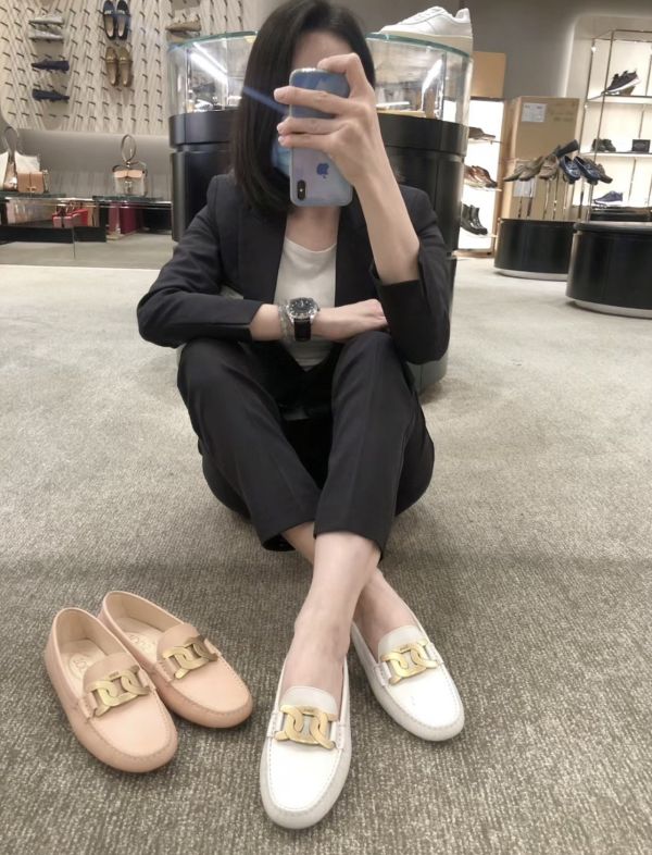 Tod's Tods 女款 Kate 平底豆豆樂福鞋   白色    IT 35/35.5/36/36.5 Tod's Tods 女款 Kate 平底豆豆樂福鞋    白色    IT 35/35.5/36/36.5