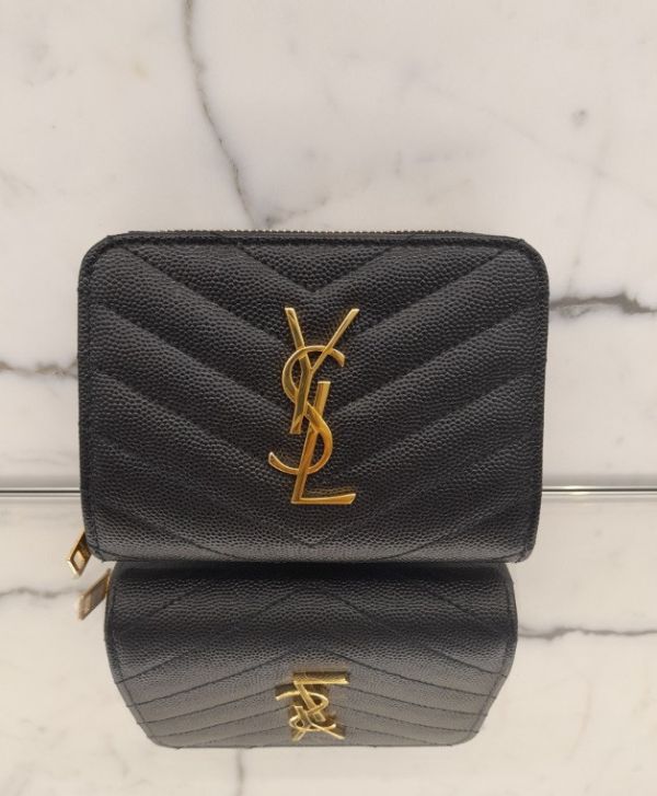 Saint Laurent YSL 668288   Cassandre Matelassé 荔枝皮短夾    黑色 Saint Laurent YSL 668288   Cassandre Matelassé 荔枝皮短夾    黑色