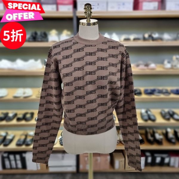 Balenciaga 733863 BB monogram 米色針織棉質毛衣/上衣  XS/S/M Balenciaga、Bb monogram、Balenciaga衣服價格、Balenciaga毛衣專櫃、Balenciaga評價、Balenciaga尺寸表、Balenciaga專櫃位置、Balenciaga真品鑑定、棉質毛衣、針織衫、圓領衫、精品服飾、精品毛衣推薦、針織衫推薦、實用服飾推薦、精品毛衣評價、毛衣價格、平行輸入、精品平行輸入、100%真品、專櫃真品保證、精品折扣、優惠精品價格、限時