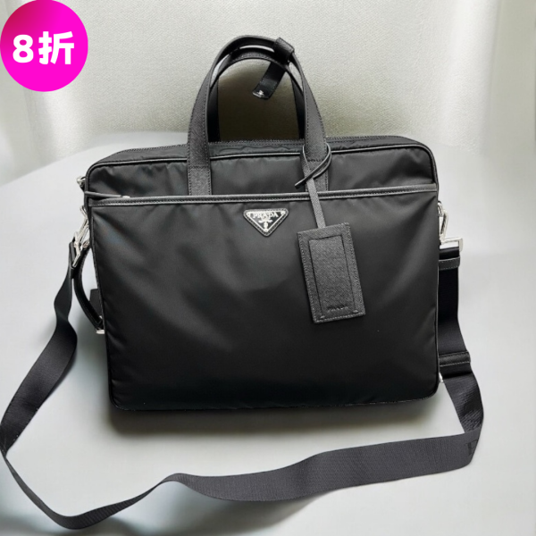 Prada 2VE015 手提斜背後背3用多功能公事包    黑色 Prada, Prada 公事包, Prada 2VE015_2DMH_F0002_V_XOO, Prada Re-Nylon 公事包, Prada Saffiano 皮革公事包, Prada 15 吋筆電包, Prada A4 可放包款, 商務公事包推薦, Prada 旅行公事包, Prada 男士公事包, 精品公事包, 精品商務包, 精品公事包價格, 精品公事包推薦, 平行輸入, 精品平行輸入
