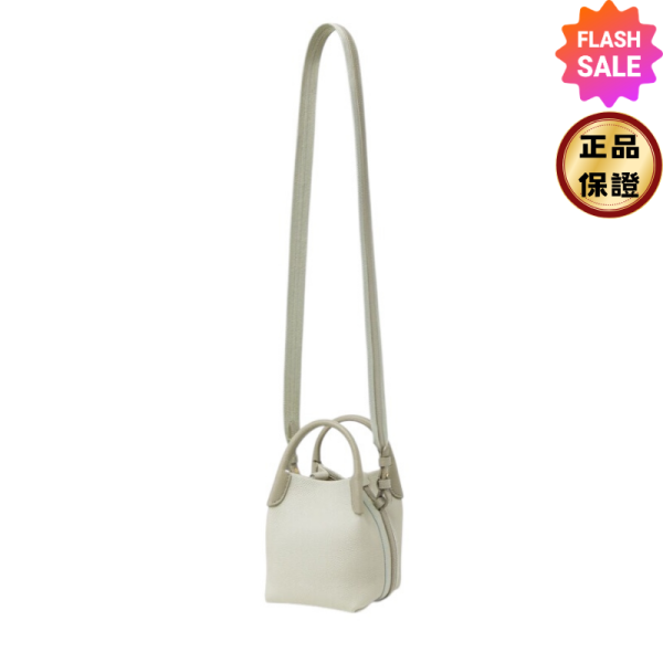 Loro Piana FAO6488 Bale Micro 雙色小牛皮水桶包  深雪色×乾龍蒿色  （Sun Gold 五金） Loro Piana 水桶包, Bale Micro 手袋, 義大利精品手袋, 雙色小牛皮包, Loro Piana 正品推薦, 精品平行輸入, 迷你水桶包推薦, 小牛皮肩背包, Sun Gold 五金配件, 100% 真品