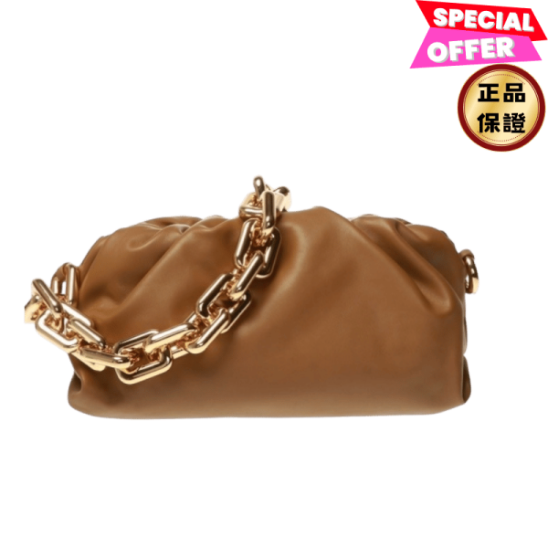 Bottega Veneta 620230 BV Chain 金鍊雲朵包  駱駝色 Bottega雲朵包金鍊, BV Chain柔軟包, Bottega Veneta肩背包, 小牛皮精品包, 雲朵造型手拿包, 義大利精品推薦, 駱駝色包款, 精品平行輸入, 100%真品保證, 限時精品優惠