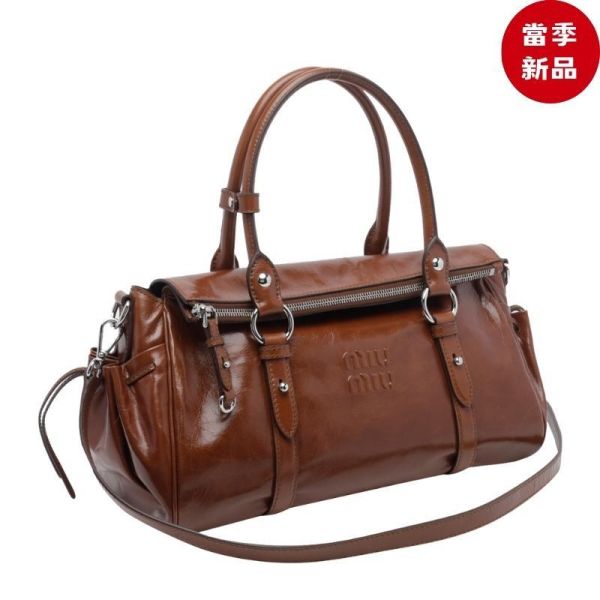 Miu Miu  5BA333 亮面小牛皮手袋  紅木色/付長肩帶 Miu Miu,Miu Miu手袋,Miu Miu亮面皮革包,亮面小牛皮手袋,Y2K包,肩背包,斜背包,5BA333、Miu Miu 正品、精品平行輸入、義大利製、限時優惠、時尚手提包推薦