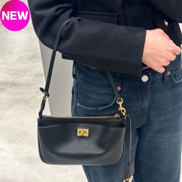 Balenciaga 814111 Rodeo Sling 小牛皮迷你包  黑色 Balenciaga, Rodeo Sling Pochette, 迷你斜背包, 小牛皮包, 黑色迷你包, Balenciaga 包推薦, 精品包款推薦, 小型肩背包, 精品斜背包, 精品包評價, 精品包價格, 平行輸入, 精品平行輸入, 100% 真品, 專櫃真品保證, 精品折扣, 優惠精品價格, 限時優惠, 快速配送, 台灣精品代購, 精品包包哪裡買, 精品包專櫃價格