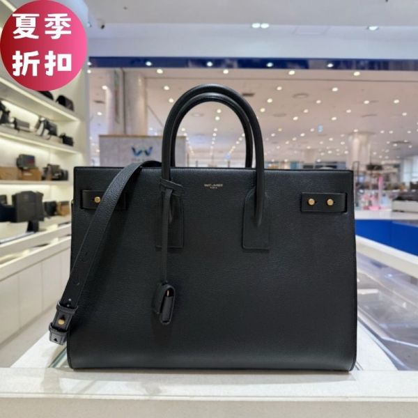 Saint Laurent 631526 YSL 男款薄粒面皮革SAC DE JOUR包    黑色﻿ Saint Laurent 大型手袋, 經典手提包, 小牛皮手袋, 義大利手工包, 時尚肩背包, 可調節肩帶, 優雅設計