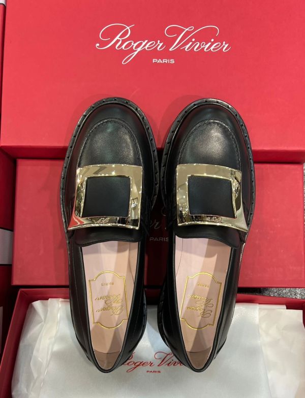 Roger Vivier 女款 Viv Rangers 粒面小牛皮金屬釦樂福鞋  黑色  IT 35/35.5/36/36.5/37/37.5/38/39 