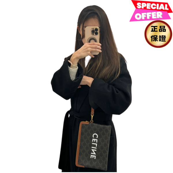 Celine 10J502 印花標誌印花連帶小號手拿包 Celine, 印花手拿包, 標誌印花, 牛皮革飾邊, 義大利製造, 時尚女包, 2025夏日配件, 奢華設計, 高端手提包, 小號手袋