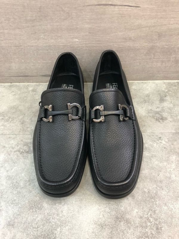 Salvatore Ferragamo 男款  Gancini 馬銜釦樂福鞋 黑色  US5/5.5/6/6.5/7/7.5/8 