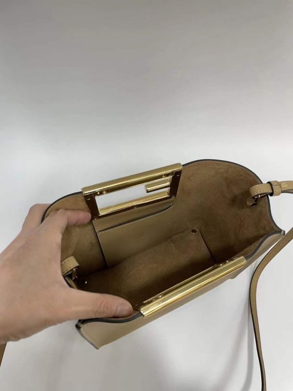 Fendi 8BS054 小牛皮 FF提把 Fendi Way 包   奶茶色 Fendi 8BS054 小牛皮 FF提把 Fendi Way 包   奶茶色