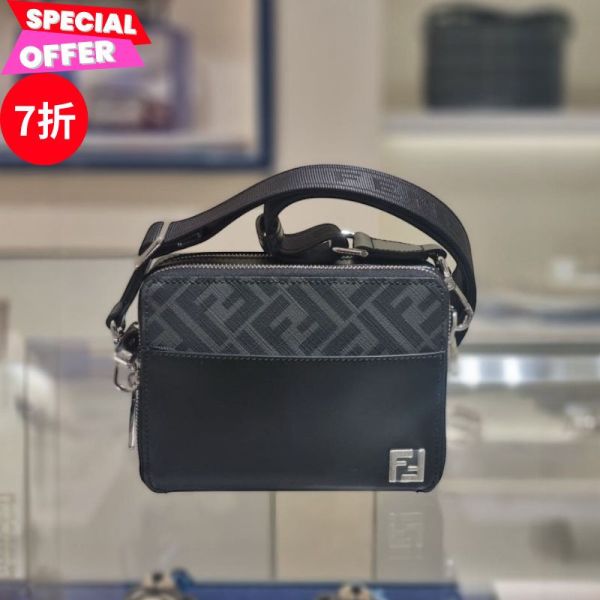Fendi 7M0357 皮革和FF帆布 FF 方形相機包    深藍色/棕色 Fendi 7M0357 皮革和FF帆布 FF 方形相機包    深藍色/棕色