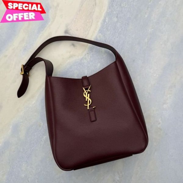 Saint Laurent 753837 YSL LE 5 A 7 大型柔軟皮革包    葡萄乾色 LE 5 À 7 手袋, 柔軟大型包, 小牛皮手袋, 義大利手工包, 時尚肩背包, Cassandre 標誌, 實用設計