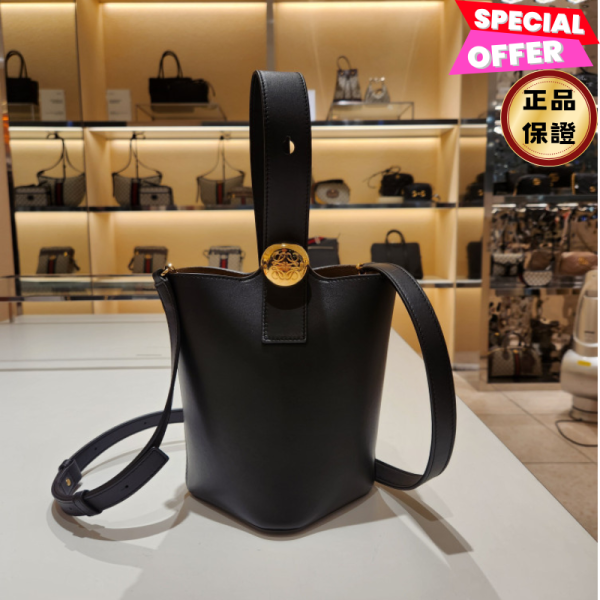 Loewe 柔軟小牛皮迷你 Pebble Bucket 水桶包    黑色/附長肩帶 Loewe迷你水桶包, Pebble Bucket包, 蔚藍色小牛皮包, 高端精品水桶包, 都會女性包款, Loewe經典設計, 西班牙製精品包, 優雅百搭包款
