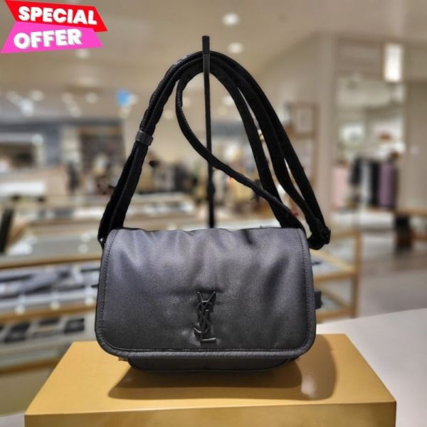 Saint Laurent 776611 Niki 小型 Econyl 尼龍郵差包  黑色 Niki 郵差袋, Econyl® 再生尼龍, 小型肩背包, 義大利手工包, 時尚斜挎包, CASSANDRE 標誌, 實用設計