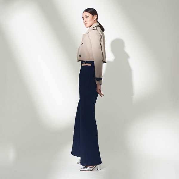 ERIKACHUNG 經典格紋｜騎士風卡其排扣短版外套 #erikachung #下著 #裙裝 #高級訂製 #高訂禮服 #高訂時裝 #設計師品牌 #Erika設計師