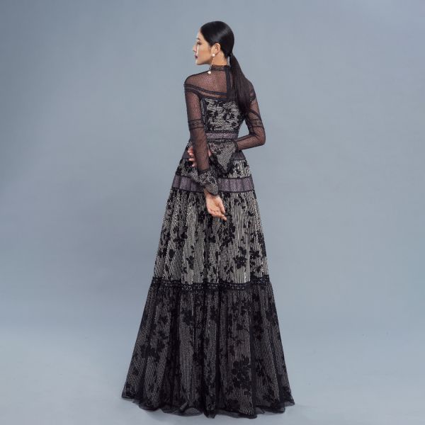 ERIKACHUNG 歐式古典｜幾何雙層次蕾絲長洋裝 #erikachung #洋裝 #高級訂製 #高訂禮服 #高訂時裝 #設計師品牌 #Erika設計師